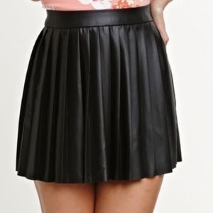 Kendall + Kylie Faux medium leather skirt